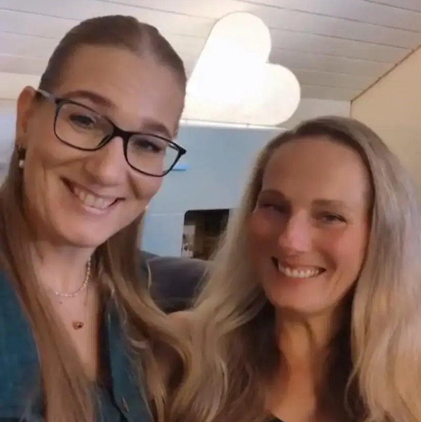 SHEroesPage #7 – Sabrina Geudtner "Vom Mama Low zum Mama Glow" Selbstfürsorge als Mama im Alltag